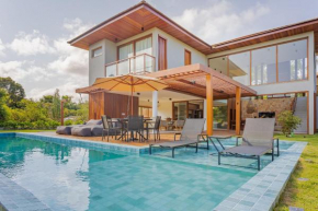 PF58 Casa Alto Luxo 6 Suítes - Praia Bella, com acesso exclusivo à praia!
